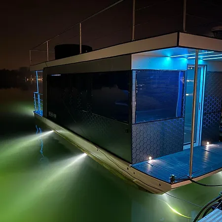 Neon Bigigio House Boat *
